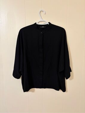 Uniqlo Black Band-Collar Button Front Top